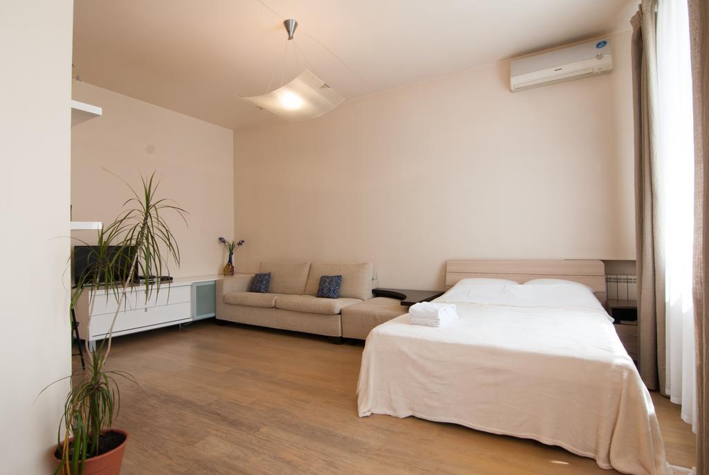 Apartment On Zoloti Vorota