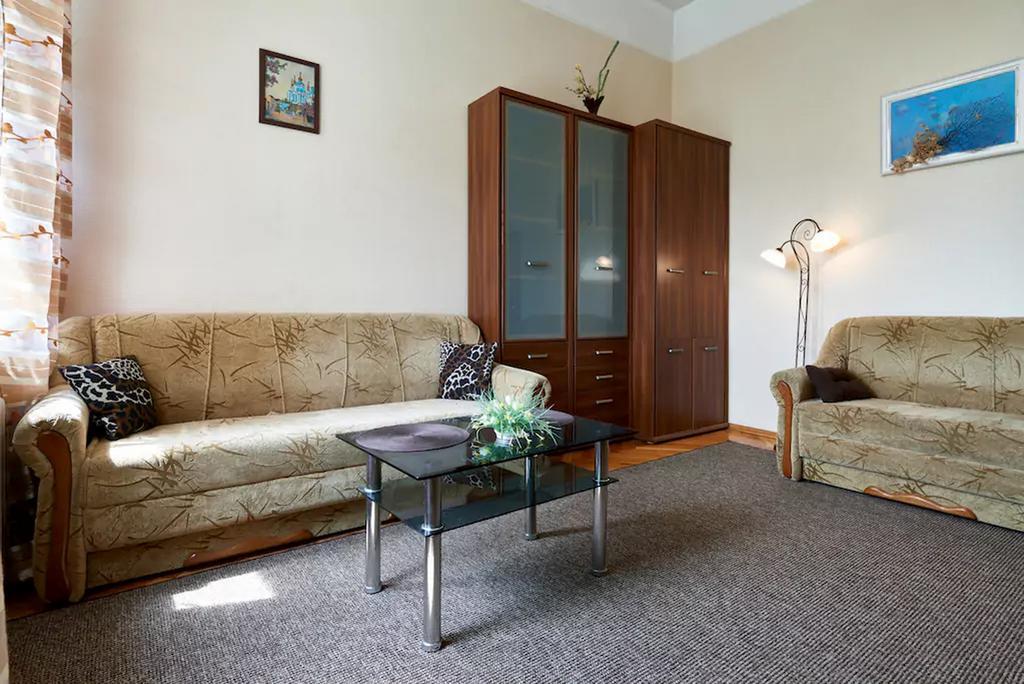 Apartment On Zoloti Vorota Kyiv