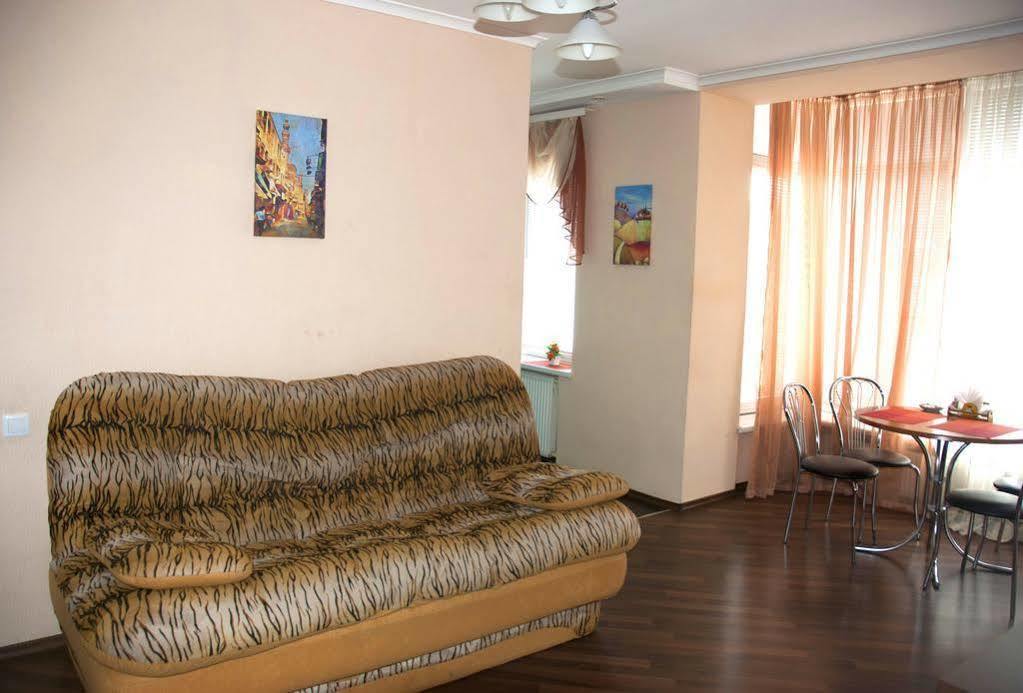 Apartment On Zoloti Vorota