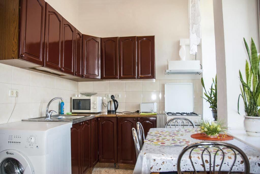 On Zoloti Vorota Apartment Kyiv