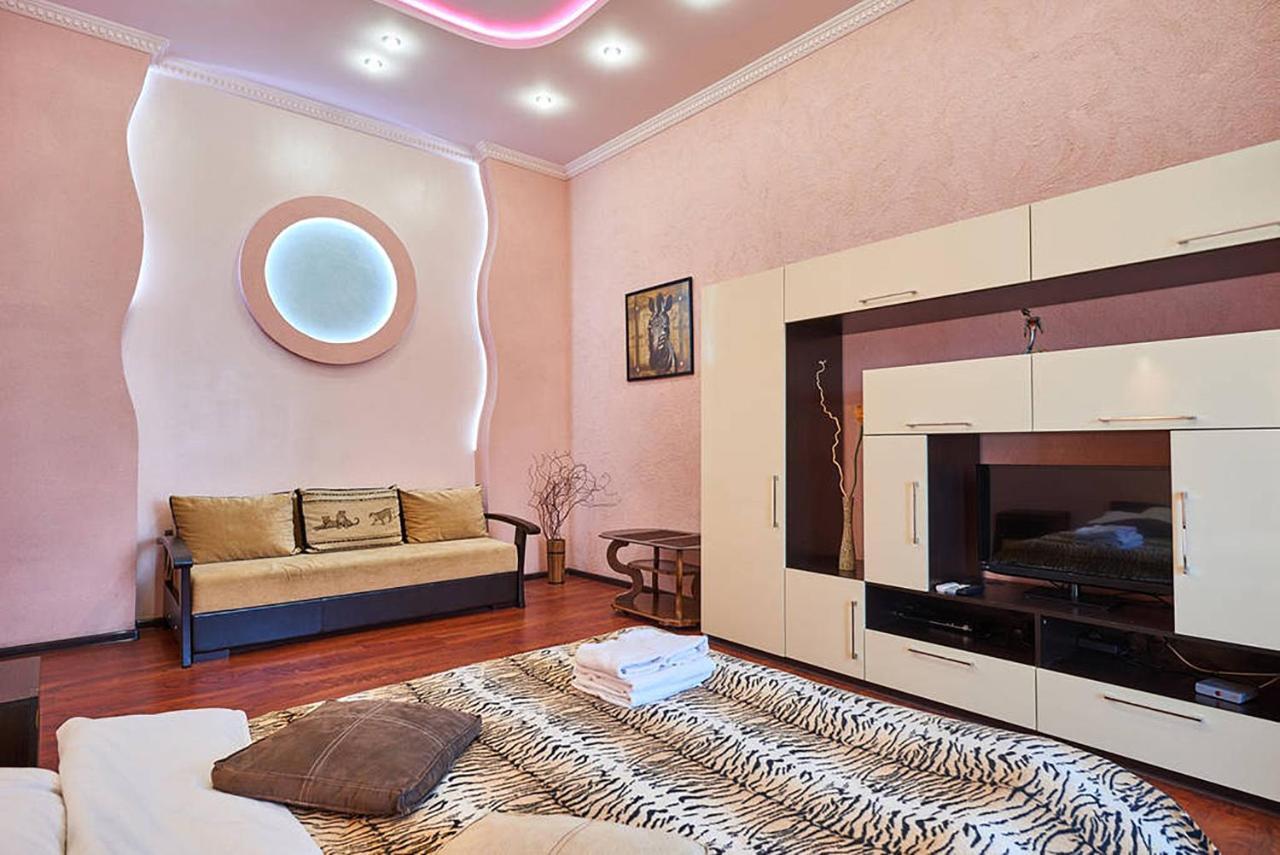 Apartment On Zoloti Vorota *